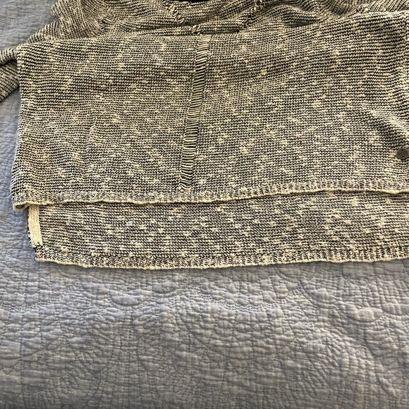 Ladies youthful sweater by Vans - Picture 4 of 4